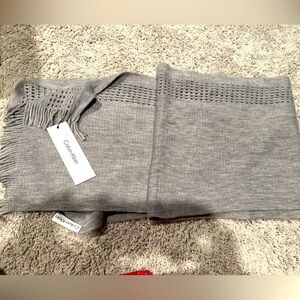 NWT Calvin Klein Scarf